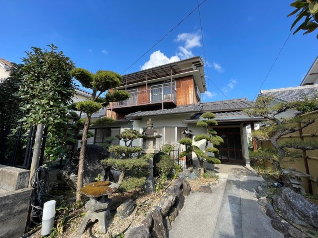 土居田駅まで徒歩１１分！利便性のいいトチ