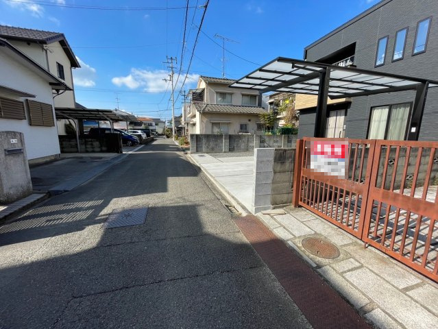 土居田駅まで徒歩１１分！利便性のいいトチの前面道路含む現地写真|スーパー等は徒歩10分以内！お買い物には困りません！