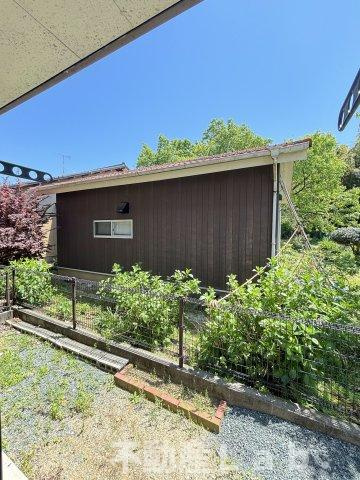 メゾン・ソレイユ　B棟の庭