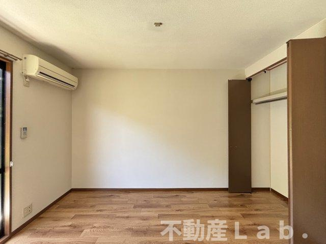 メゾン・ソレイユ　B棟の居間・リビング