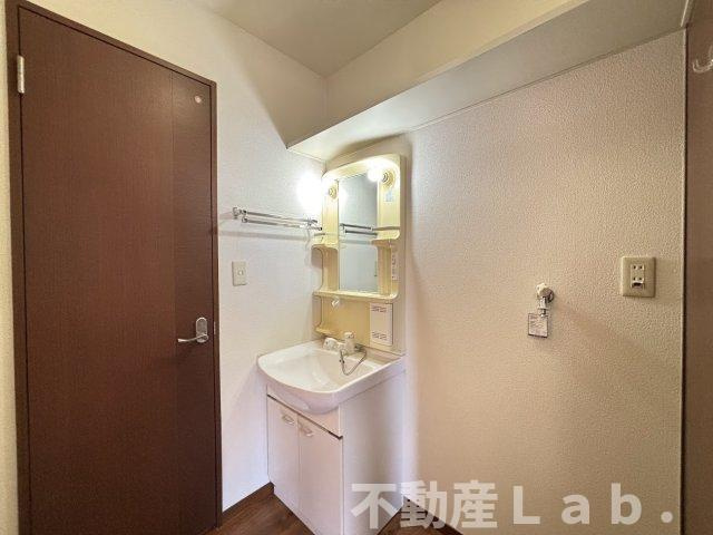 メゾン・ソレイユ　B棟の洗面所