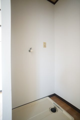 ハイツニューサウスの設備|室内洗濯機置場♪