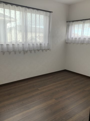 岩出市水栖　中古物件の洋室