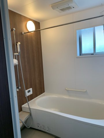 岩出市水栖　中古物件の浴室