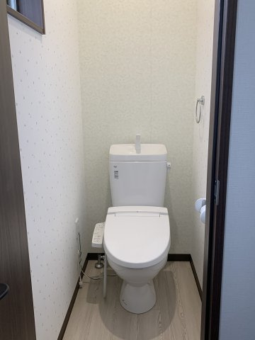 岩出市水栖　中古物件のトイレ