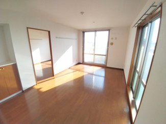 【洋室】　掃除がしやすいお部屋★