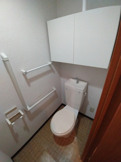 ★落ち着ける独立したトイレスペース★