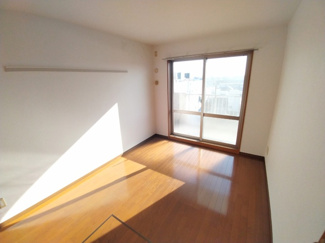 【洋室】　掃除がしやすいお部屋★