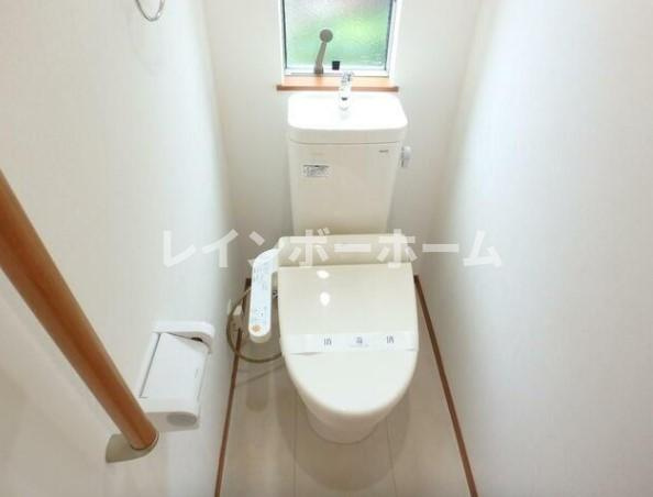 特典：仲介手数料が無料です!!のトイレ|清潔感のあるトイレです