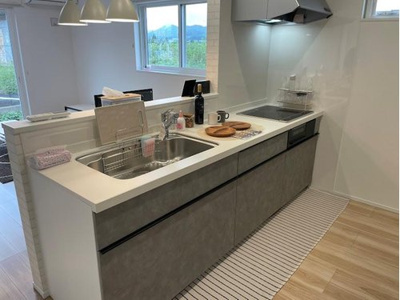 【キッチン】 | 山形市飯塚平屋【建売住宅】 | 広々ワイドなキッチンは料理がしやすく快適です。