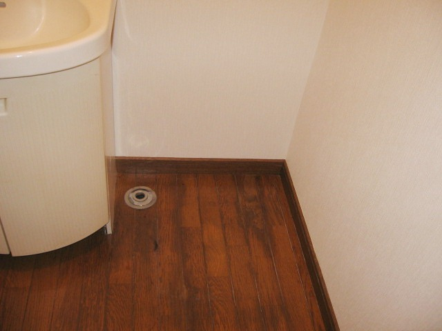 オーシャン藤光【キャッシュバック対象】の洗面所|スペースが確保できる洗面所です