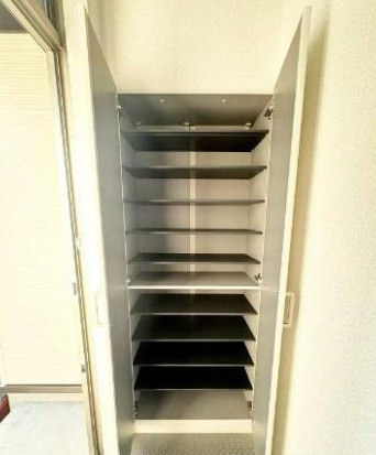 コル・クラージュⅡ(キャッシュバック対象)の収納|※同建設会社施工の別物件の写真※
※現状優先※