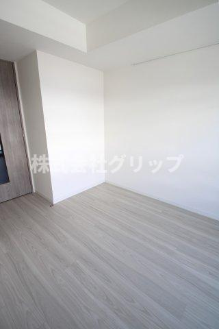 リヴシティ横濱石川町の洋室
