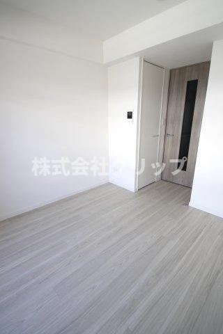 リヴシティ横濱石川町の洋室