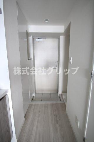 リヴシティ横濱石川町の玄関