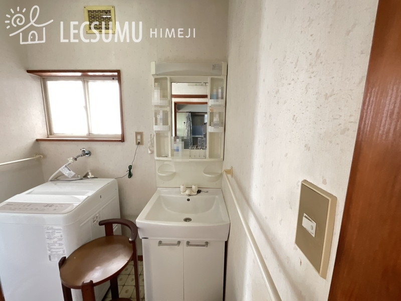 姫路市網干区垣内南町/中古戸建の洗面所