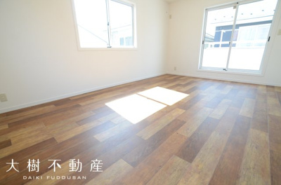 【洋室】 | 座間市緑ケ丘２丁目　中古戸建て【仲介手数料無料】 | 2階　洋室1（10.0帖）