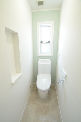 【トイレ】 | 座間市緑ケ丘２丁目　中古戸建て【仲介手数料無料】 | 2階