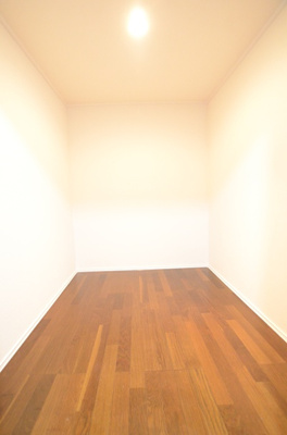 【収納】 | 座間市緑ケ丘２丁目　中古戸建て【仲介手数料無料】 | 地下1階