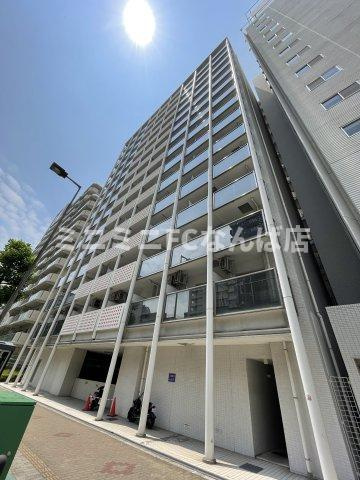 ＺＥＵＳ西梅田プレミアムの外観