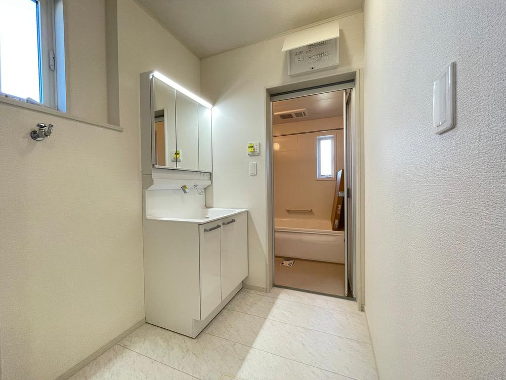 佐野市中町　新築戸建3の独立洗面台