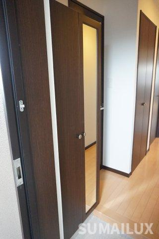 熊本市中央区九品寺２丁目の賃貸マンションの玄関