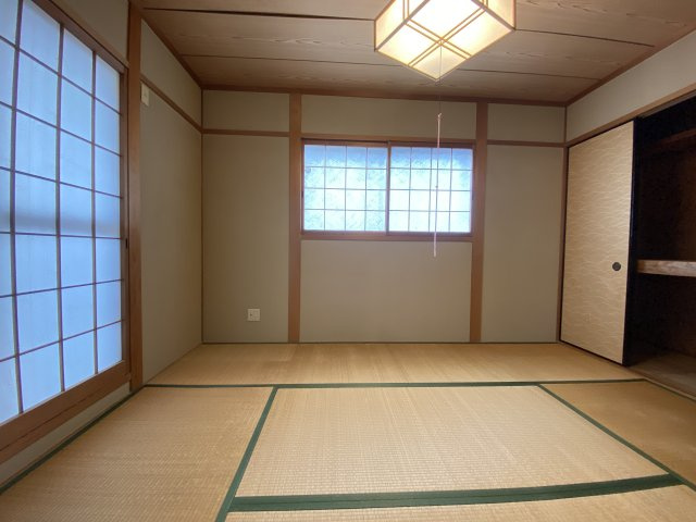 鳴尾町2丁目　中古戸建の和室