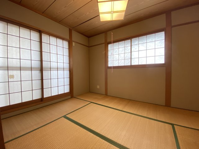 鳴尾町2丁目　中古戸建の和室