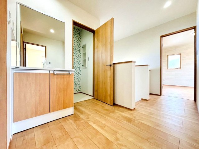 新築戸建　安八郡安八町南今ケ渕第２　全7区画分譲の独立洗面台|２階洗面台です。