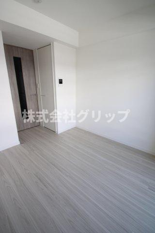 リヴシティ横濱石川町の洋室