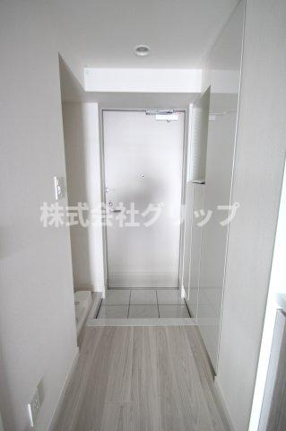 リヴシティ横濱石川町の玄関