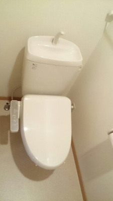 【トイレ】 | シャン・ド・フルールⅡ | ゆったりとした空間のトイレです