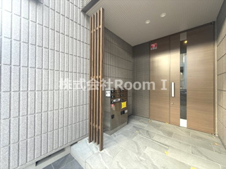 【エントランス】 | HEBEL MAISON OSAKA PORT・旭化成ヘーベルメゾンHEBEL HAUS | 清潔なエントランスです宅配BOXです
