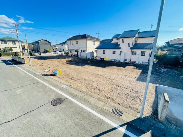 前橋市川曲町　売地の前面道路含む現地写真