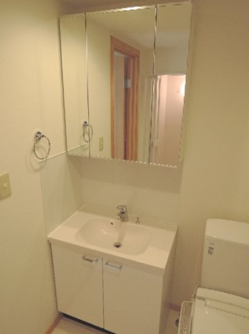 プリマ坂戸参番館の独立洗面台