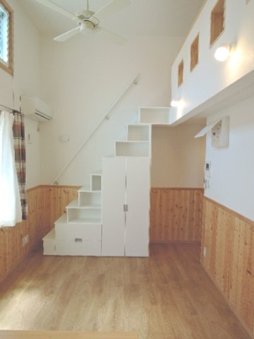 プリマ坂戸参番館の居間・リビング