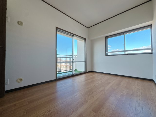 【洋室】 | ユーハイム南福岡☆仲介手数料無料☆ | 全居室エアコン設置可能です♪エアコンが取付られずに、収納部屋や物置部屋にされてるマンション意外と多いんです！