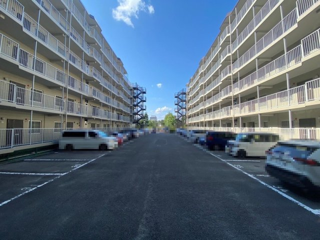 【成約済】梅小路スカイハイツA南棟の駐車場|駐車場（空き状況については要確認）