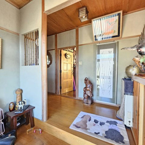 前橋市山王町2丁目12-8の玄関