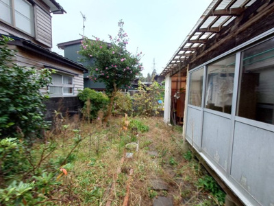 【庭】 | 大潟区九戸浜中古住宅