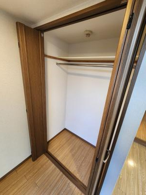 エステート三条ビルの収納