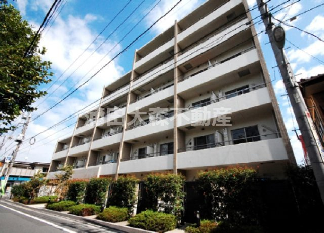 ガーデン萩中の外観|2008年3月築　RC鉄筋コンクリート造地上6階建て1K～2LDK総戸数71戸のインターネット無料の賃貸マンション　京急空港線糀谷駅近の東京都大田区萩中1丁目商店街近くながら住宅街の落ち着いた環境◎