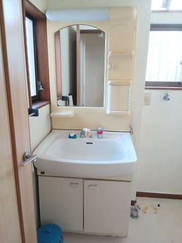 比企郡小川町東小川6丁目 中古戸建の独立洗面台