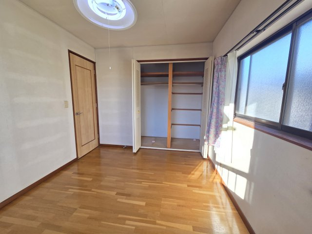 比企郡小川町東小川3丁目 中古戸建の洋室