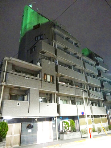 新宿区払方町の賃貸マンションの外観|パークウェル市ヶ谷の外観です☆