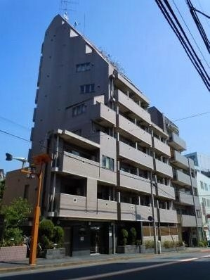 新宿区払方町の賃貸マンションの外観|外壁タイル張りの外観です☆
