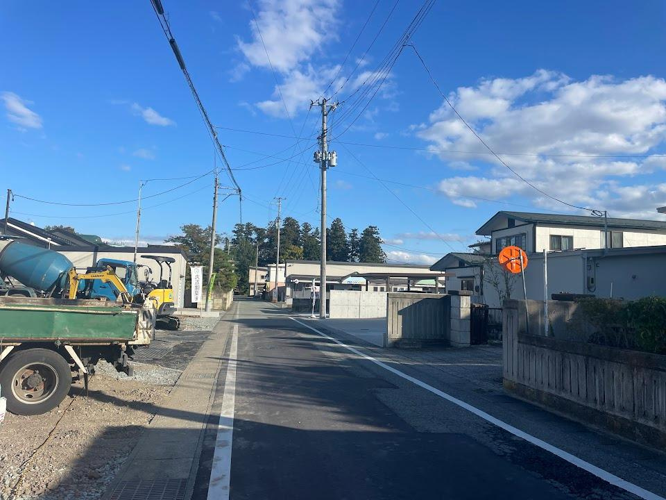 寒河江市六供町建売住宅【1号棟】の前面道路含む現地写真|前面道路になります。