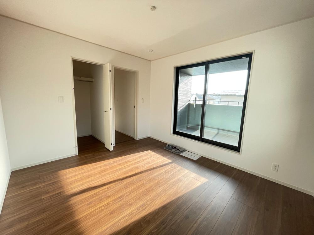 佐野市葛生西1丁目　新築戸建2の洋室