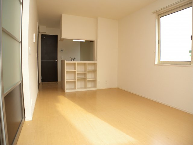 ピンツリーハイツⅢの居間・リビング