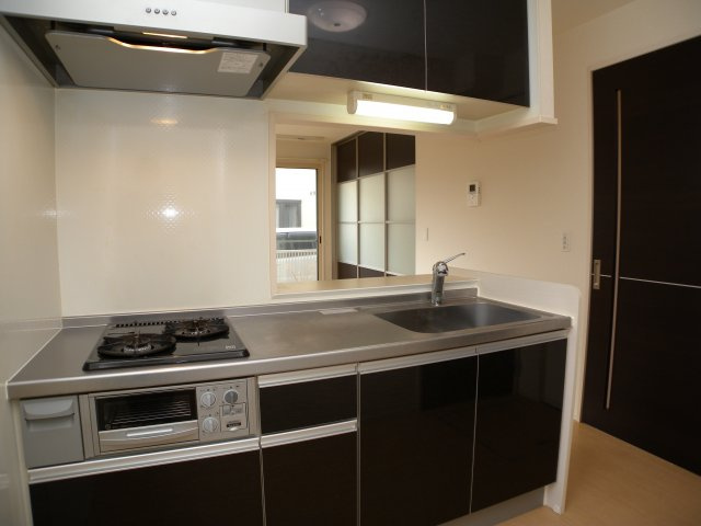 ピンツリーハイツⅢのキッチン